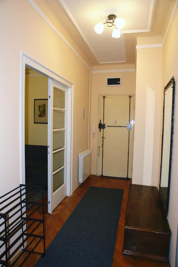 Apartment Tasmajdan Belgrado Esterno foto