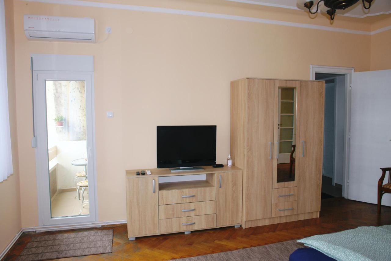 Apartment Tasmajdan Belgrado Esterno foto